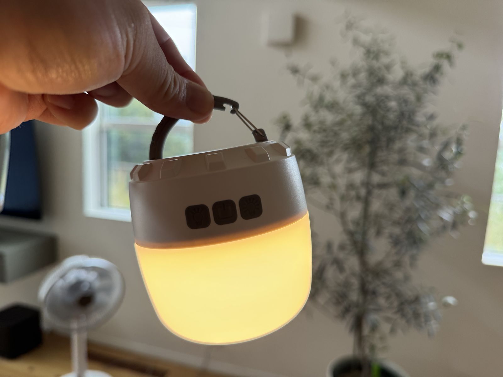 LEDランタン（テラスで点灯した様子）